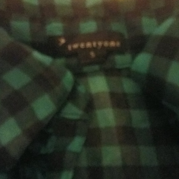 Forever 21 small green checked shirt - Picture 3 of 6